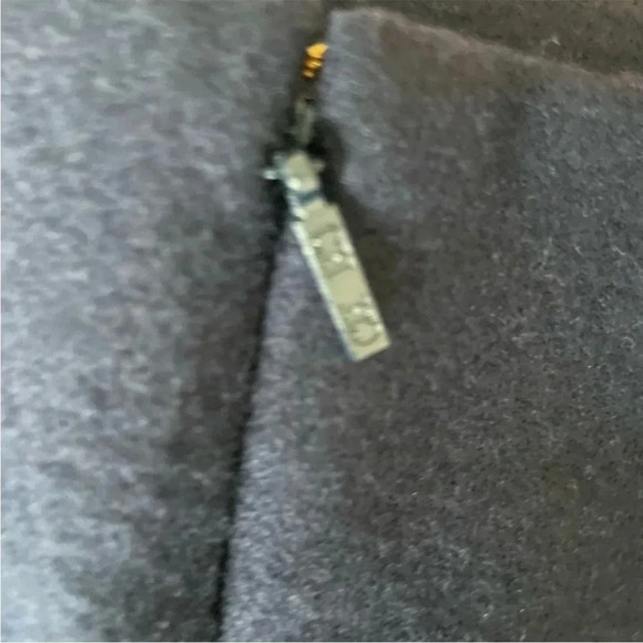 Carolina Herrera navy ruffle midi skirt - Picture 3 of 7